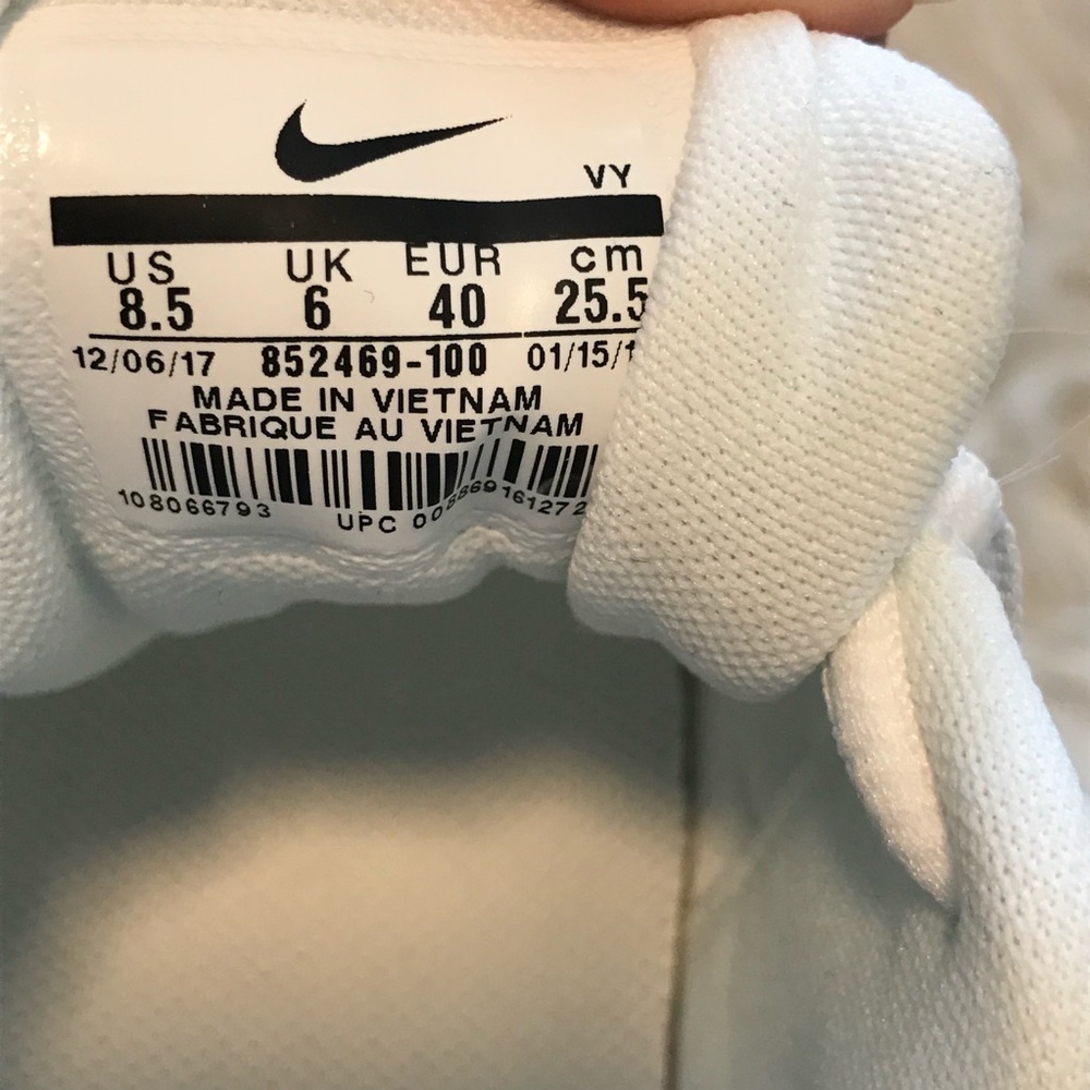 SOLD❤️❗️Lunarconverger Nike Sneakers - Picture 7 of 7